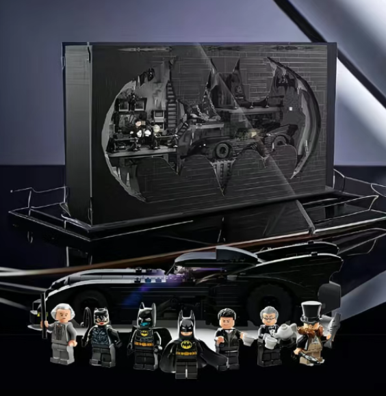 Batcave – Shadow Box MOC | 29cm | 3981 Pcs