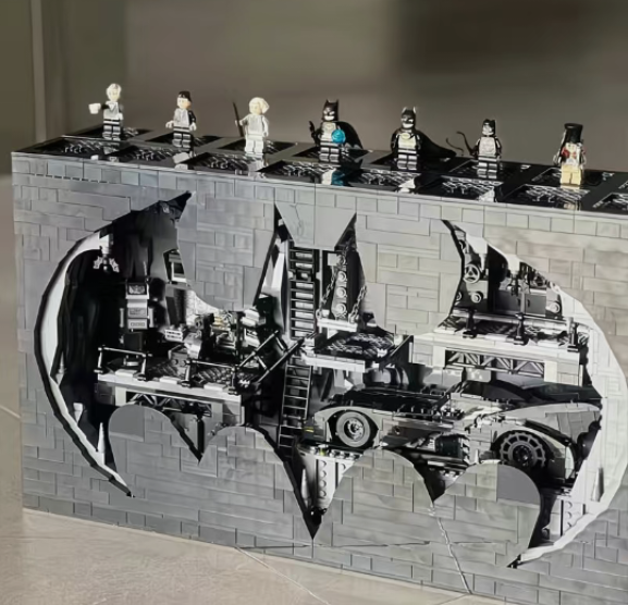 Batcave – Shadow Box MOC | 29cm | 3981 Pcs