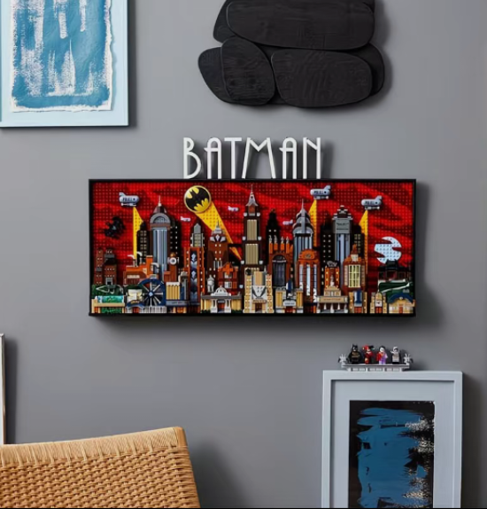 Batman: The Animated Series Gotham City MOC | 41cm | 4210 Pcs