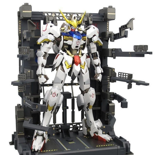 Deluxe Gundam Base W/O Lights | Generic | 1/100 Scale