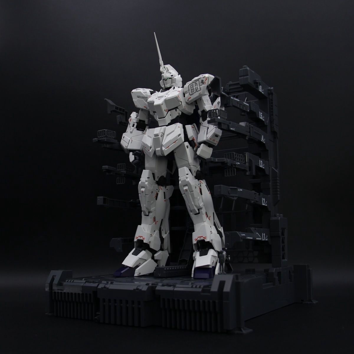 2201B Mythical Beast Unicorn with Wireless Bluetooth LED Light Set (Third Batch / Fully Repaired Equipment) | ShenShou / Mythical Beast Model | 1/100