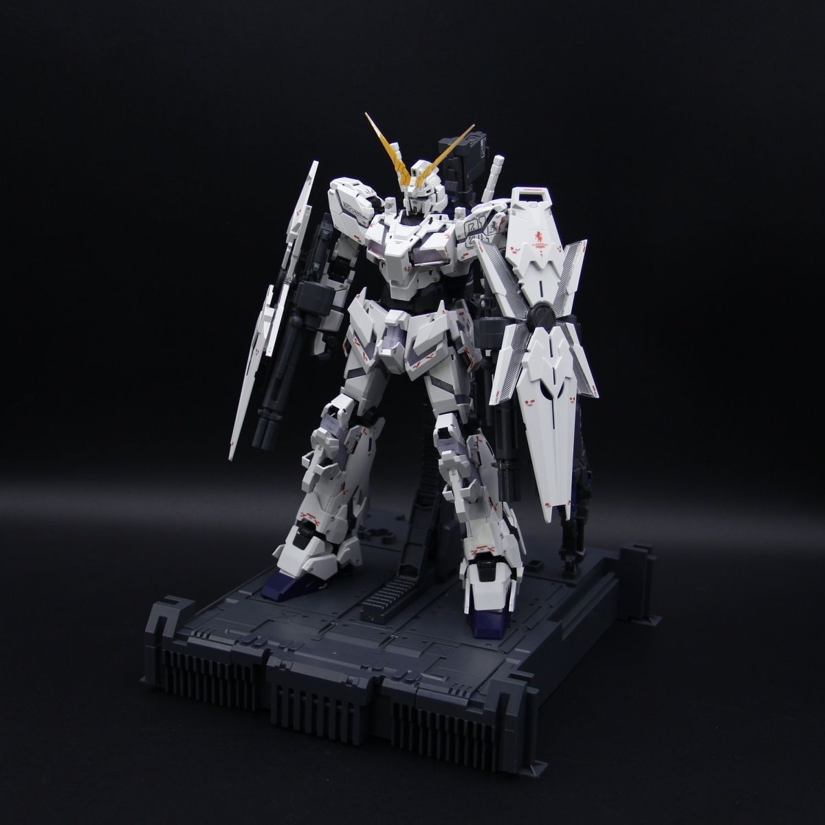 2201B Mythical Beast Unicorn with Wireless Bluetooth LED Light Set (Third Batch / Fully Repaired Equipment) | ShenShou / Mythical Beast Model | 1/100