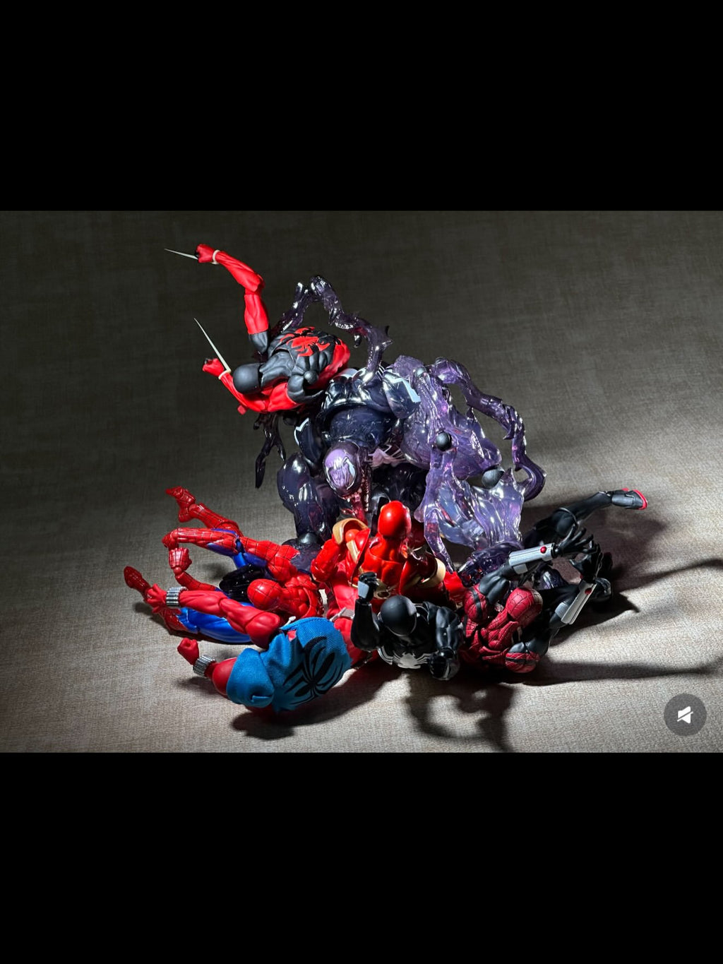 PC Toys Venom | Revoltech Rep. | Marvel
