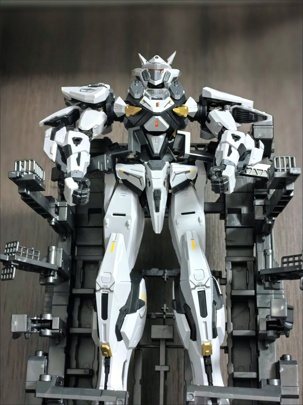 Deluxe Gundam Base W/O Lights | Generic | 1/100 Scale